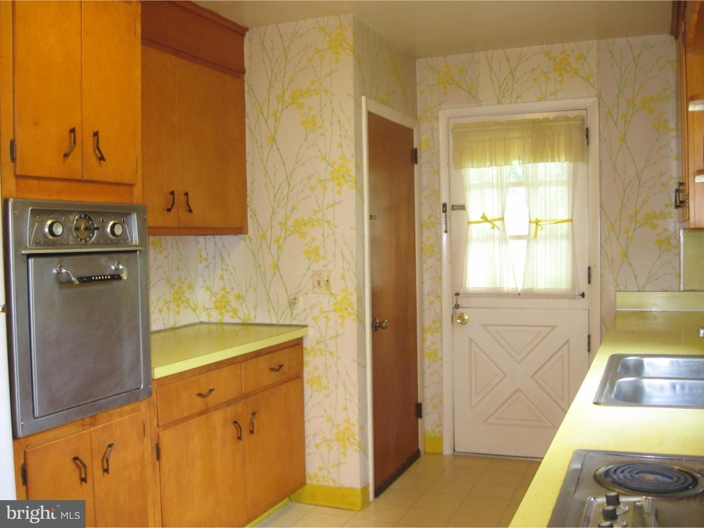 1128 West Meadowbrook Road Pottstown, PA 19465 - Photo 11 of 25 Gallery Image 11