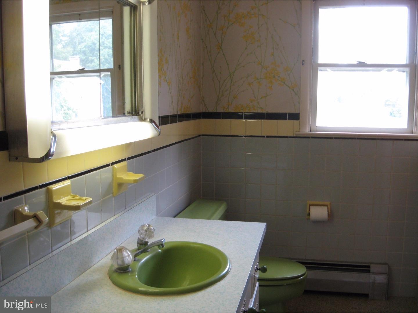 1128 West Meadowbrook Road Pottstown, PA 19465 - Photo 19 of 25 Gallery Image 19