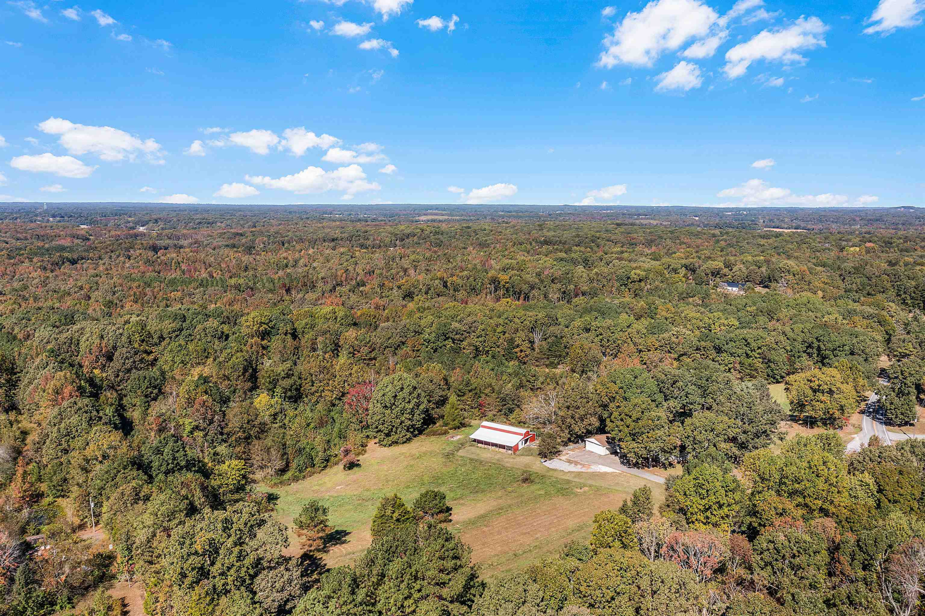 30 Hopewell Church Road Lavinia, TN 38348 - Photo 2 of 31 a view of a sky from a balcony