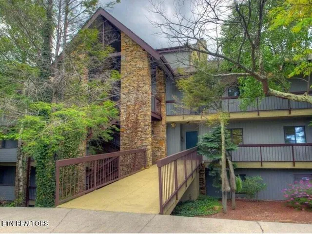 $340,000 | 1130 Ski View Drive, Unit 115, Gatlinburg, TN 37738