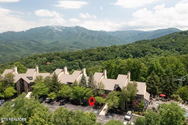 $340,000 | 1130 Ski View Drive, Unit 115, Gatlinburg, TN 37738