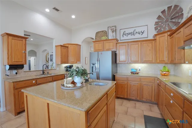 $545,000 | 304 Hatter Drive, Moody, TX 76557