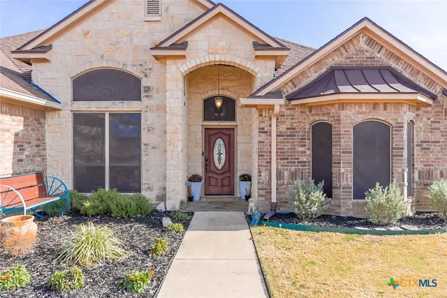 $545,000 | 304 Hatter Drive, Moody, TX 76557