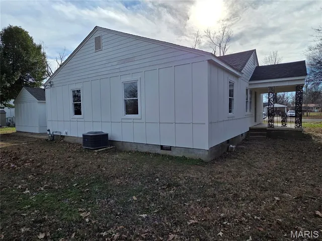 $199,000 | 312 Hardin Street, Sikeston, MO 63801