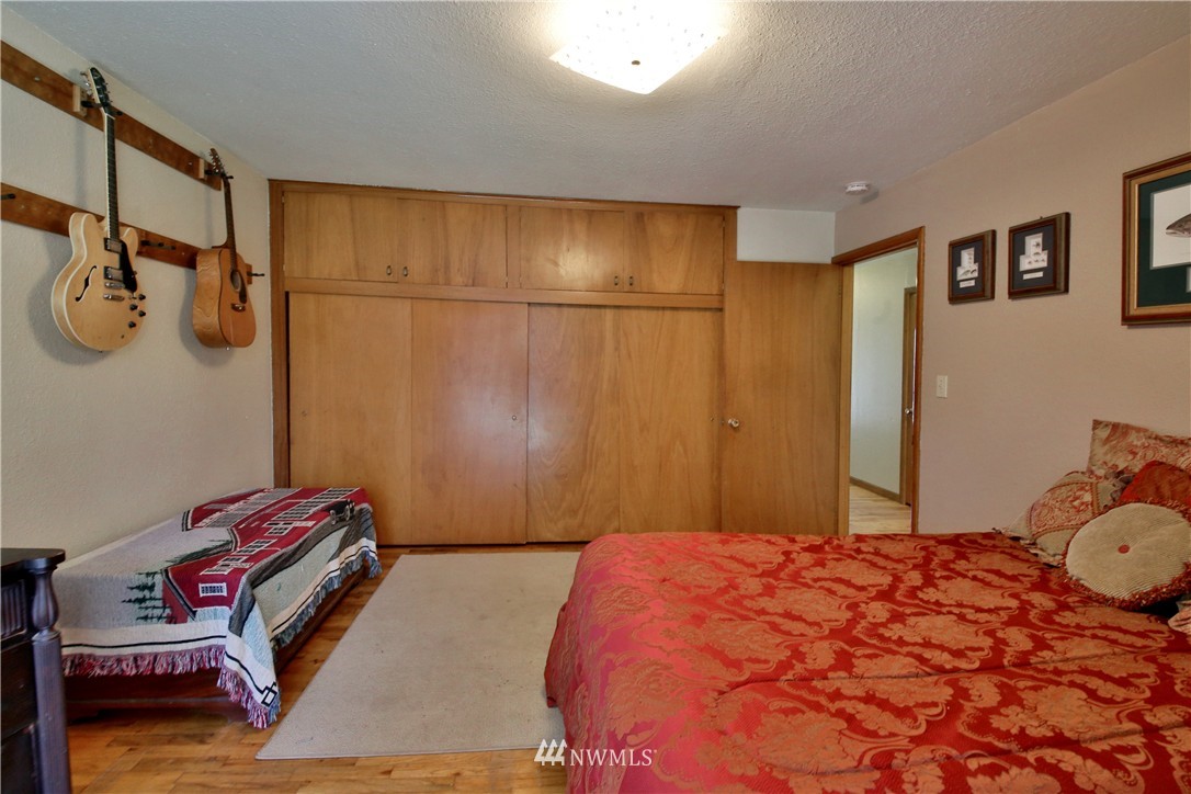 6544 Humphrey Road Clinton, WA 98236 - Photo 15 of 22 Gallery Image 15