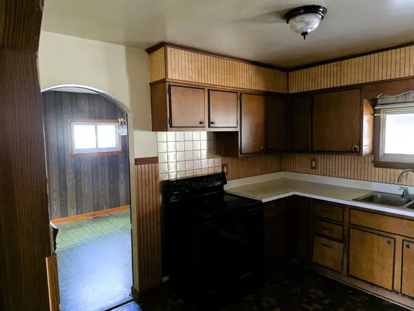 $89,900 | 723 North Greenbrier Avenue, Covington, VA 24426