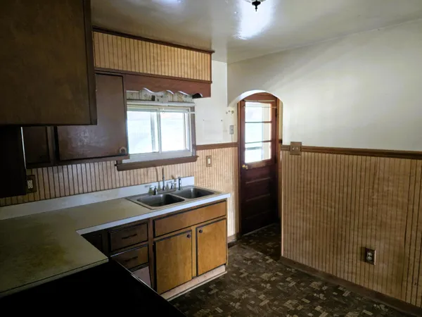 $89,900 | 723 North Greenbrier Avenue, Covington, VA 24426