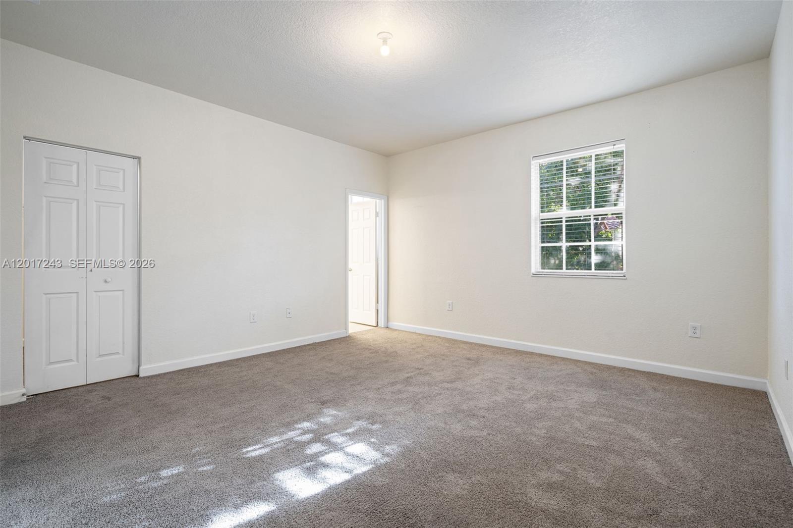 9243 Southwest 170th Avenue Miami, FL 33196 - Photo 16 of 36
