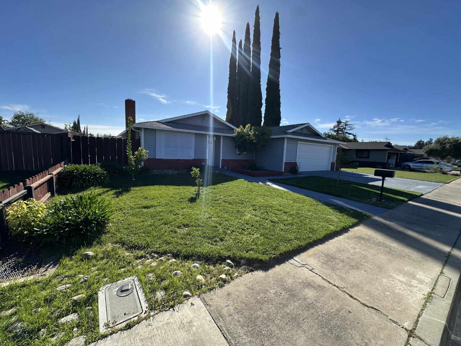 2160 Georgia Way Turlock, CA 95382 - Photo 3 of 25 a view of a garden with a house