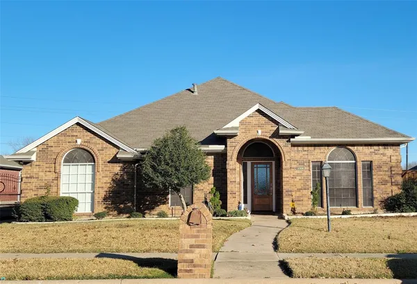 $3,000 | 3306 Ashleaf Drive, Carrollton, TX 75007
