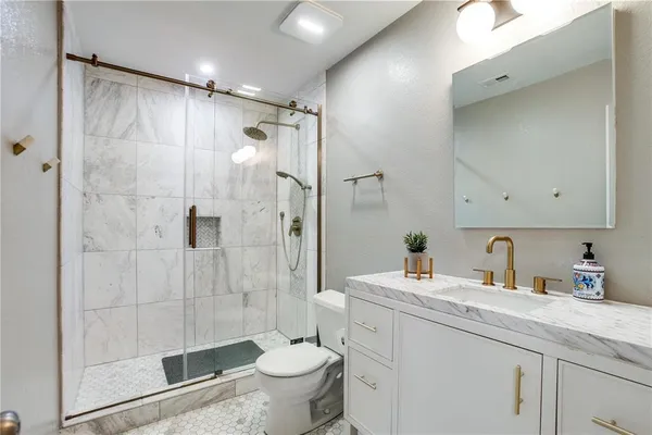 $3,000 | 3306 Ashleaf Drive, Carrollton, TX 75007