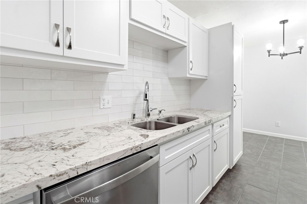 6416 Friars Road, Unit 112 San Diego, CA 92108 - Photo 8 of 20