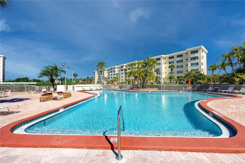 4650 Cove Circle, Unit 409 St. Petersburg, FL 33708 - Photo 33 of 41