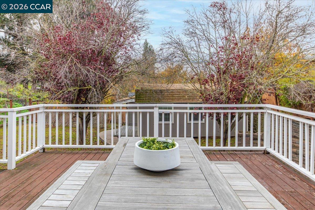 15 Aspen Court El Sobrante, CA 94803 - Photo 11 of 25