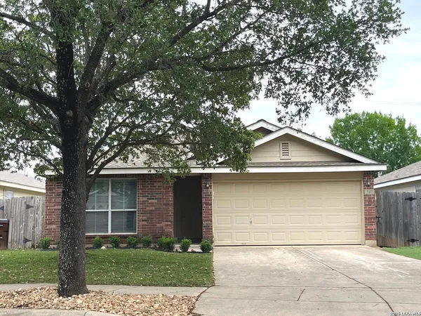 $1,700 | 9710 Country Shadow, San Antonio, TX 78254