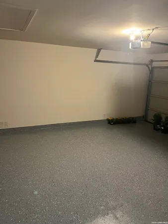 $1,700 | 9710 Country Shadow, San Antonio, TX 78254
