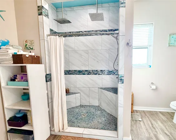 $2,000 | 1051 Honeysuckle, Crystal Beach, TX 77650