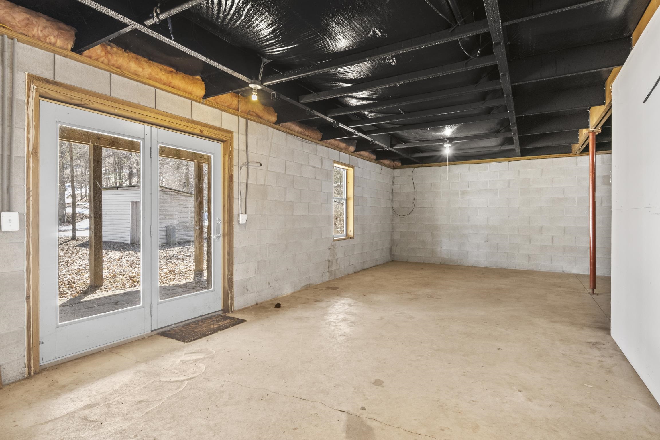 11153 Center Road Traverse City, MI 49686 - Photo 18 of 25