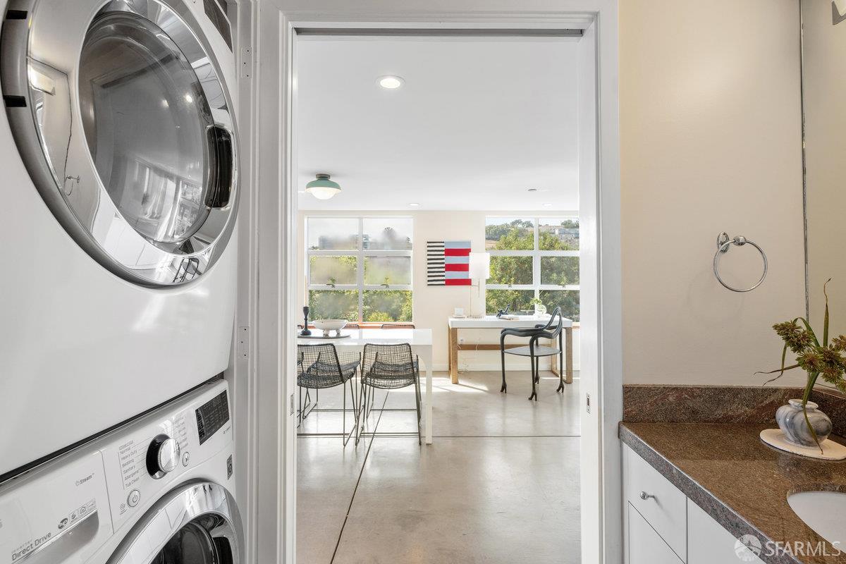 1325 Indiana Street, Unit 301 San Francisco, CA 94107 - Photo 19 of 41 a view of a livingroom with furniture and windows