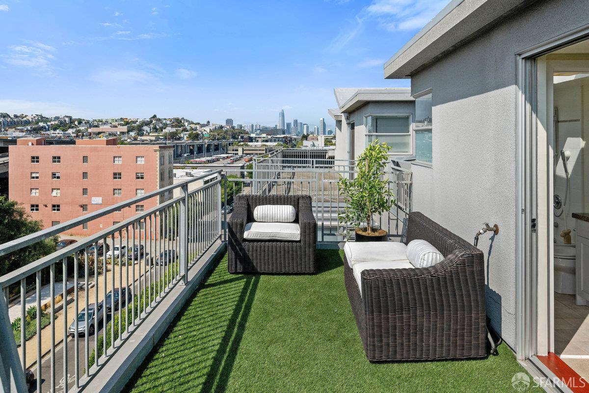 1325 Indiana Street, Unit 301 San Francisco, CA 94107 - Photo 30 of 41 a balcony with furniture and city view