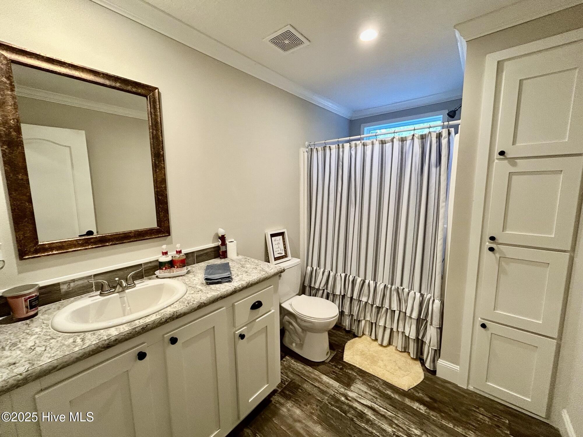 14481 Airbase Road Maxton, NC 28364 - Photo 13 of 24 Hall Full Bath