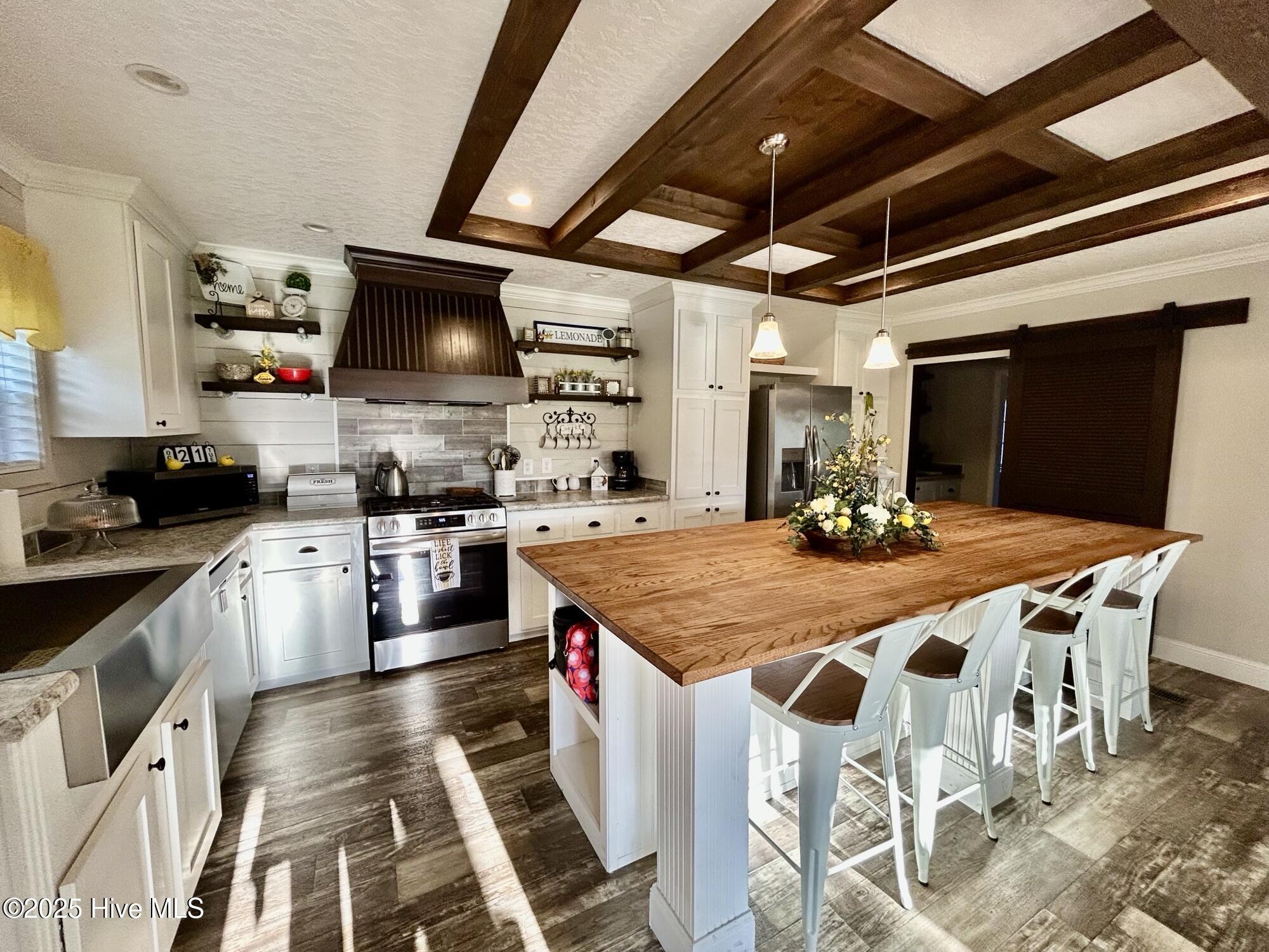 14481 Airbase Road Maxton, NC 28364 - Photo 5 of 24 IMG_6995