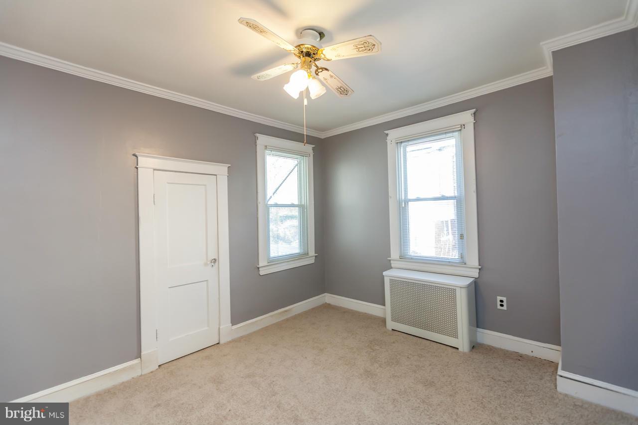 802 Warwick Road Baltimore, MD 21229 - Photo 22 of 30 Bedroom (Master)