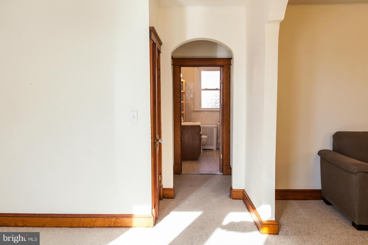 802 Warwick Road Baltimore, MD 21229 - Photo 9 of 30 Interior (General)