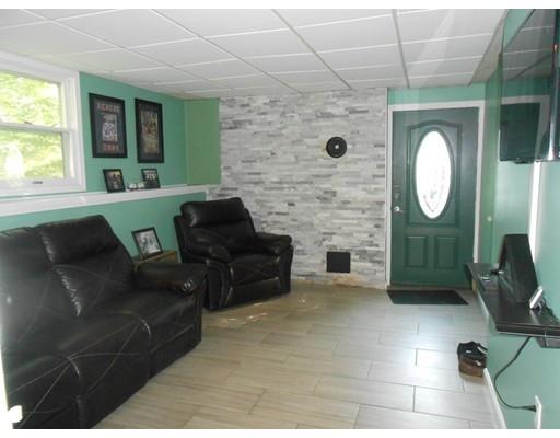 390 Brookfield Road Brimfield, MA 01010 - Photo 12 of 23