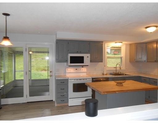 390 Brookfield Road Brimfield, MA 01010 - Photo 8 of 23