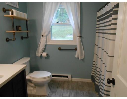 390 Brookfield Road Brimfield, MA 01010 - Photo 10 of 23