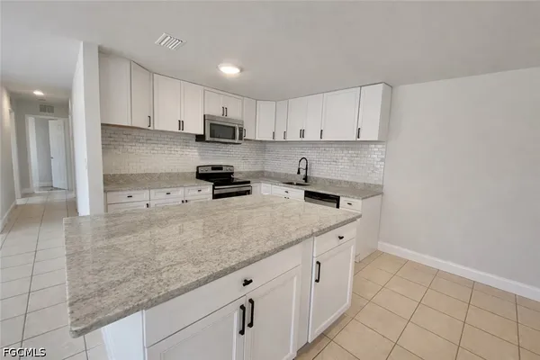 $1,995 | 106 Leeland Heights Boulevard West, Unit A, Lehigh Acres, FL 33936