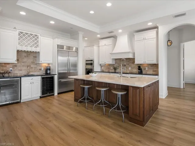 $3,750,000 | 1812 Maywood Court, Marco Island, FL 34145