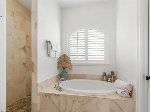 $3,750,000 | 1812 Maywood Court, Marco Island, FL 34145