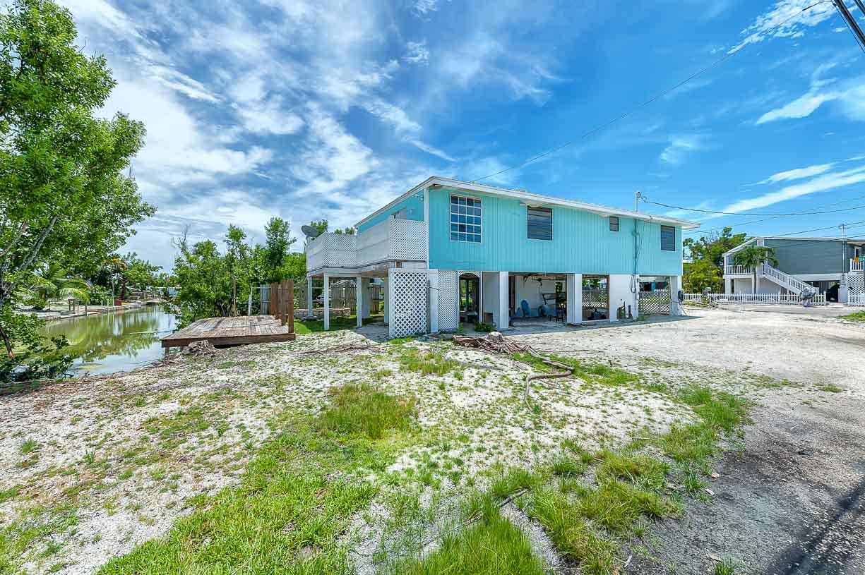 3995 Diane Road Big Pine Key, FL 33043 - Photo 12 of 16 Side of house
