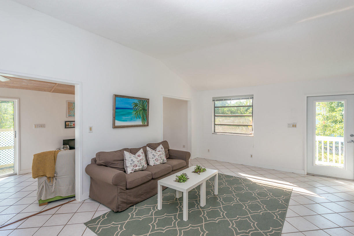 3995 Diane Road Big Pine Key, FL 33043 - Photo 3 of 16 Great Room