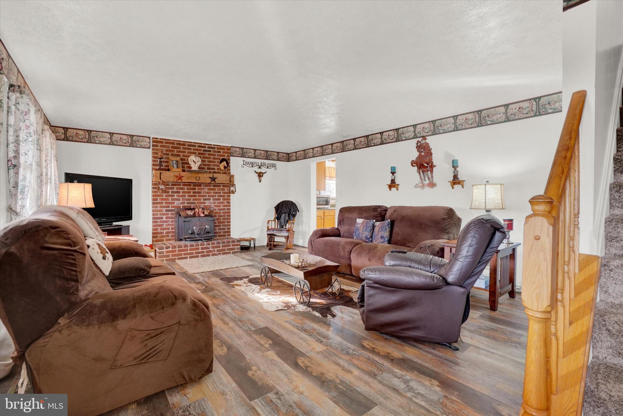 560 Fawn Grove Road Fawn Grove, PA 17321 - Photo 12 of 29 Living Room