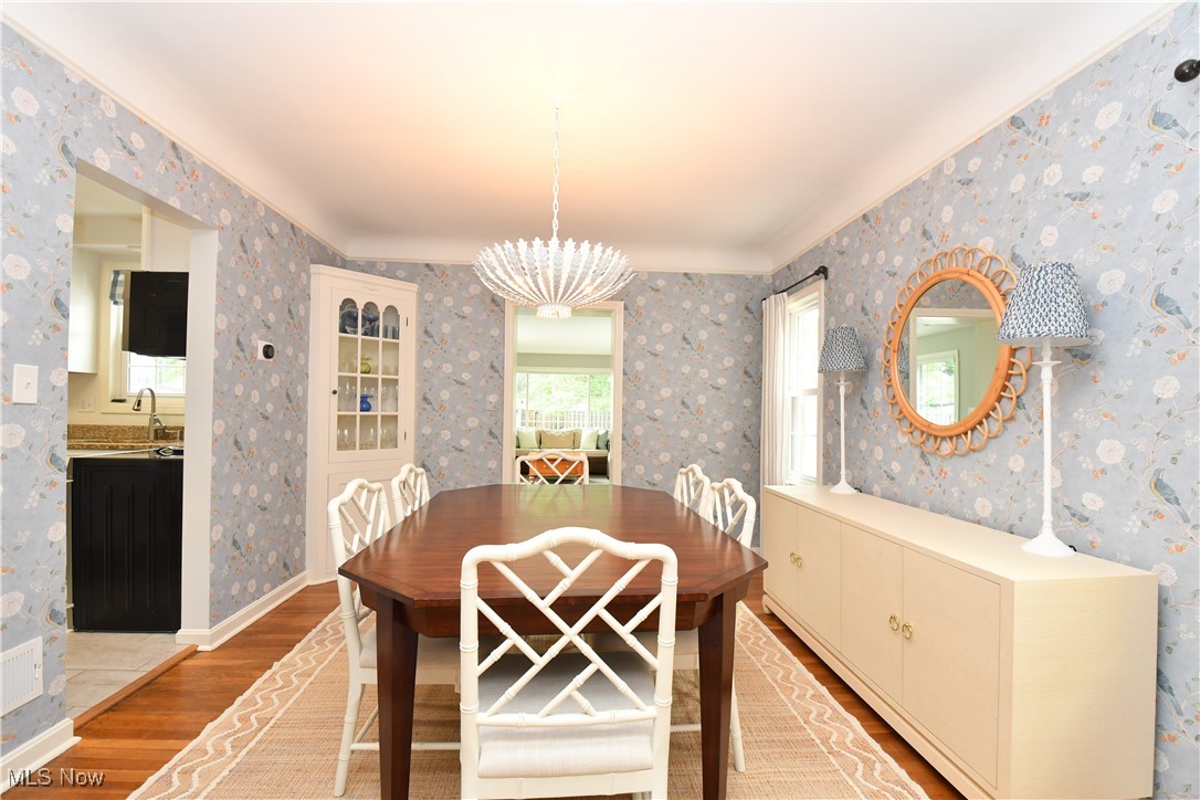 2482 Traymore Road Cleveland, OH 44118 - Photo 9 of 38
