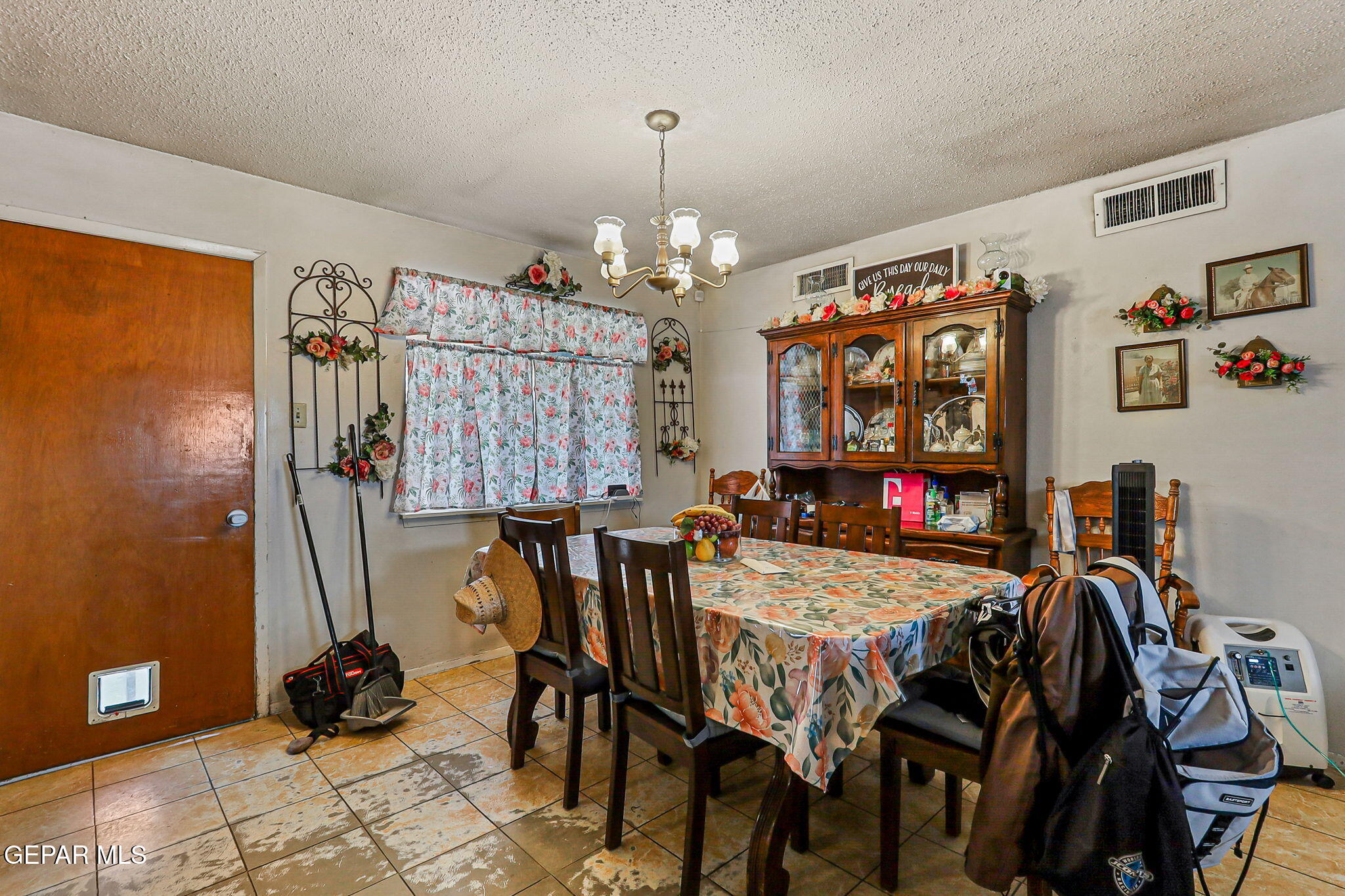 9333 Socorro Road El Paso, TX 79907 - Photo 4 of 38 14-web-or-mls-IMG_1820