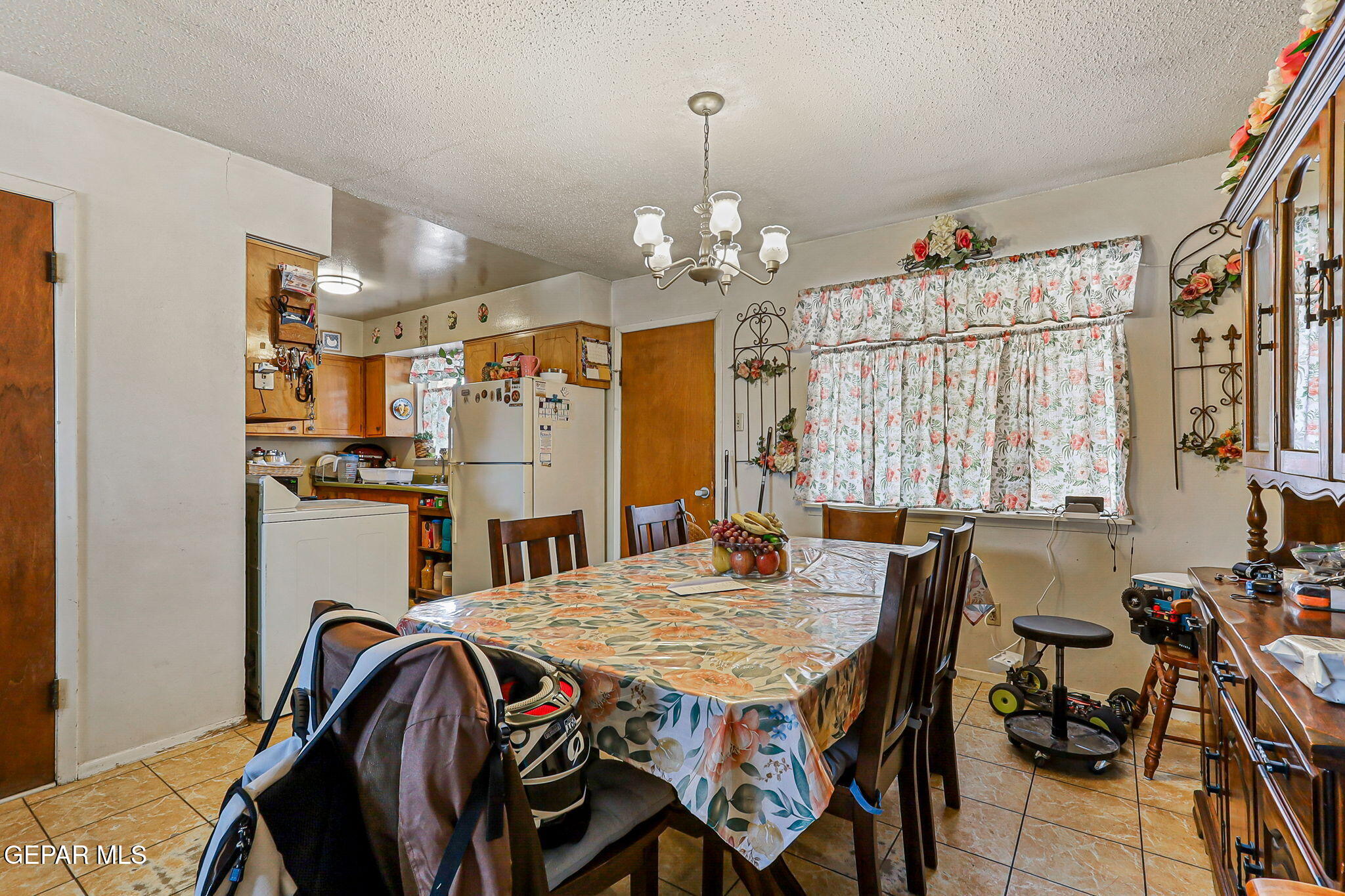 9333 Socorro Road El Paso, TX 79907 - Photo 5 of 38 15-web-or-mls-IMG_1827