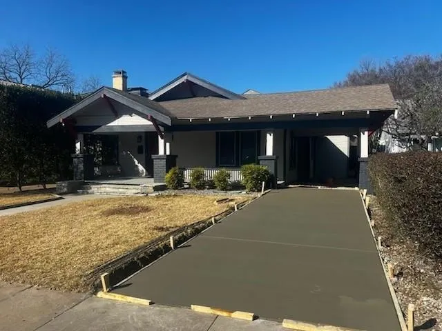 $5,250 | 6227 Lakeshore Drive, Dallas, TX 75214