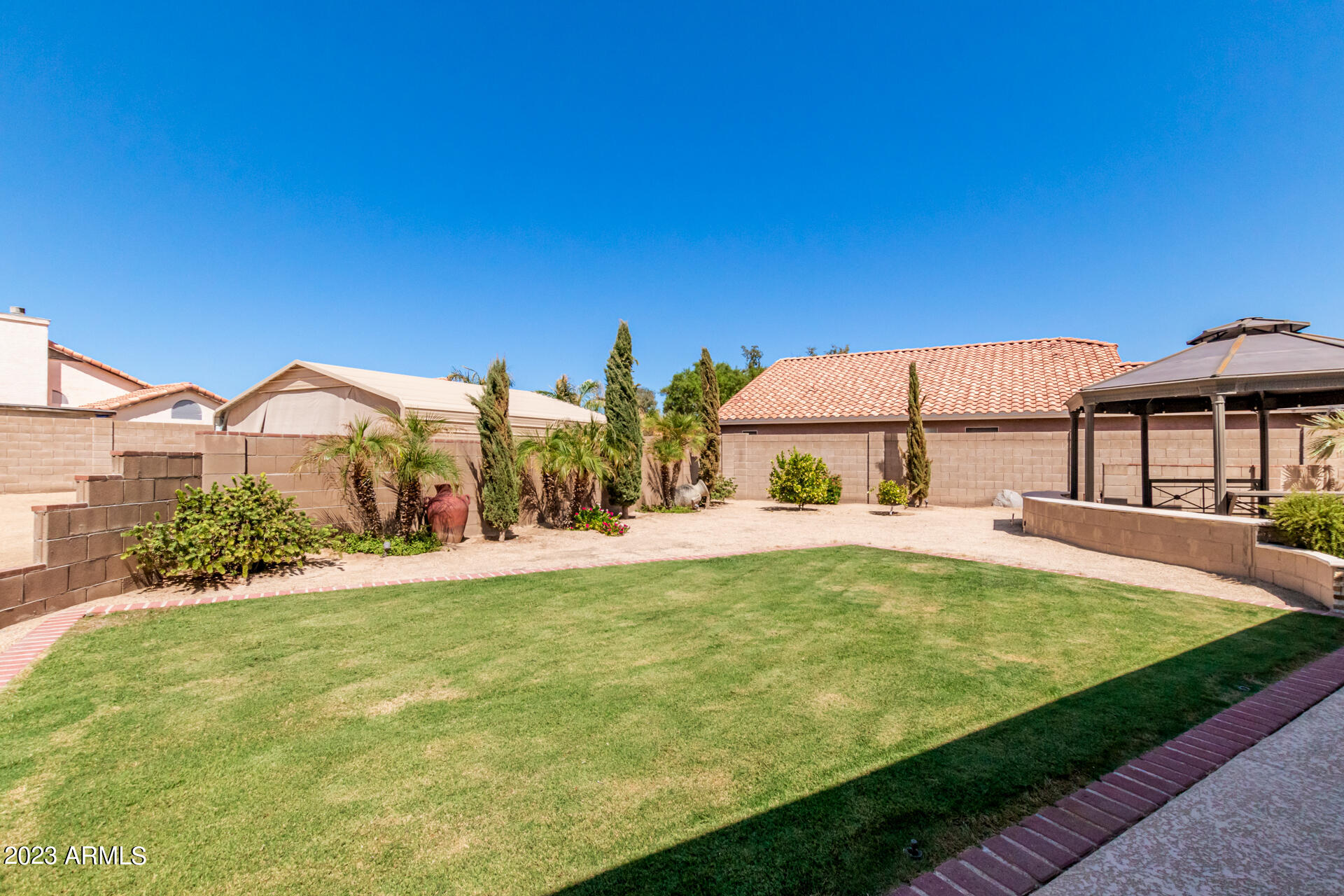 7602 West Calavar Road Peoria, AZ 85381 - Photo 8 of 44 Natural Grass
