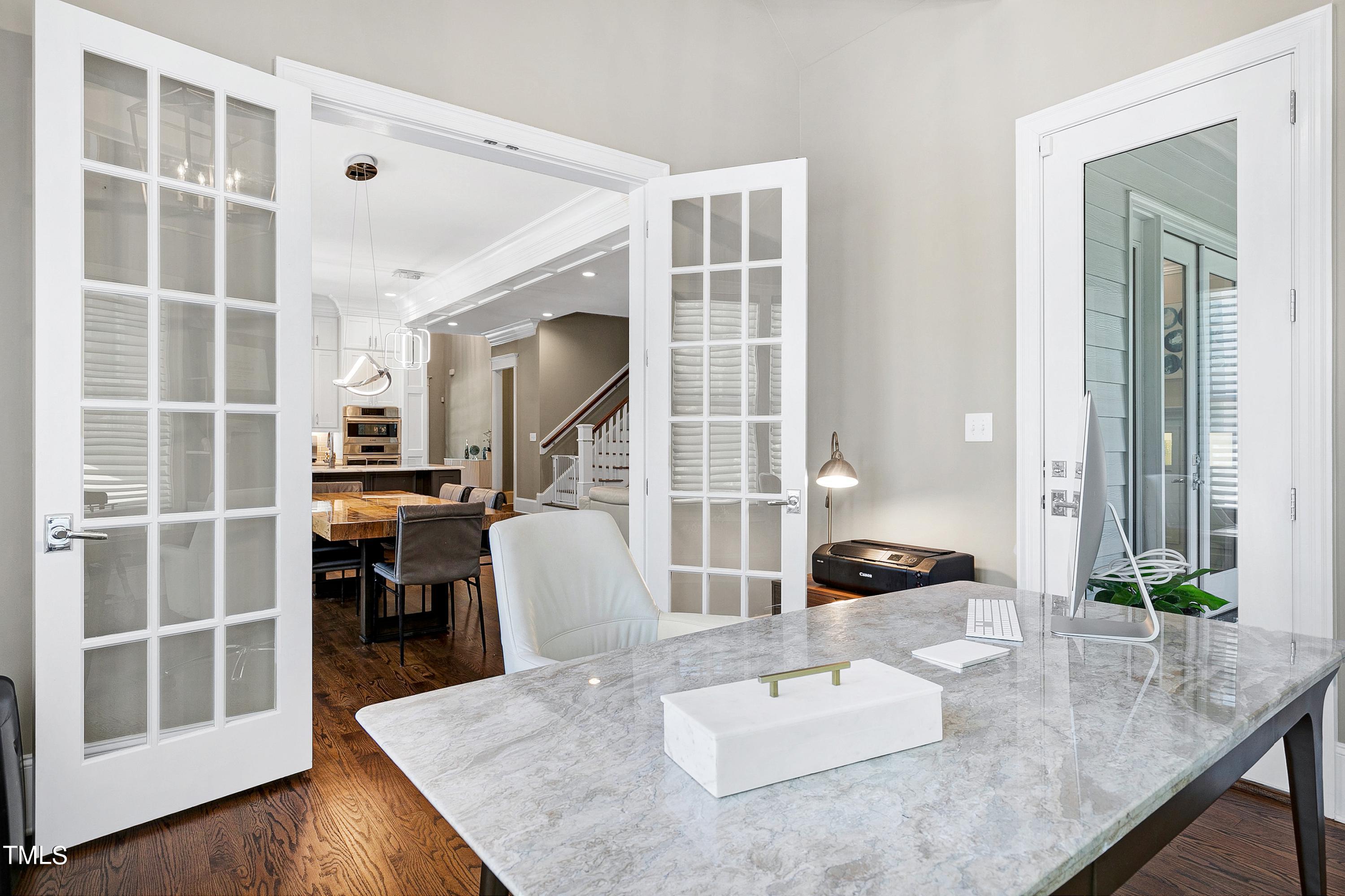 3315 Lake Boone Trail Raleigh, NC 27607 - Photo 33 of 80 Scene-28