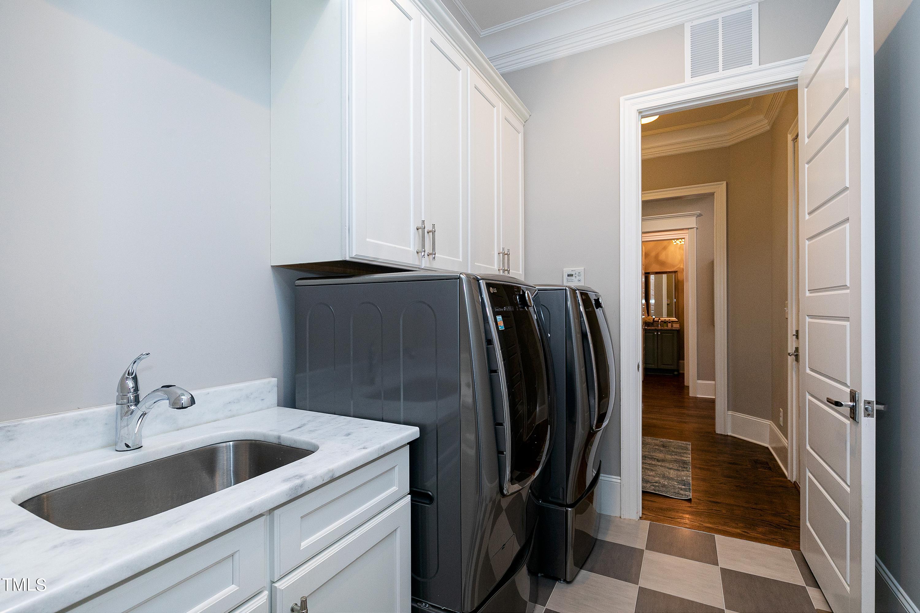 3315 Lake Boone Trail Raleigh, NC 27607 - Photo 46 of 80 Scene-42