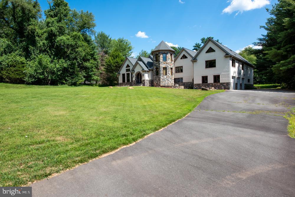 11107 Farm Road Great Falls, VA 22066 - Photo 22 of 26 Gallery Image 22