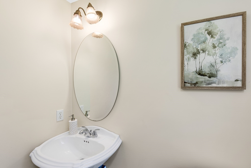 5 Locust Grove Road Merrimac, MA 01860 - Photo 19 of 41 Gallery Image 19