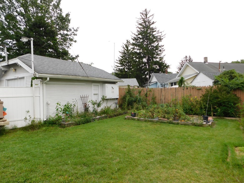 1455 Bay Street Springfield, MA 01109 - Photo 16 of 21 Gallery Image 16