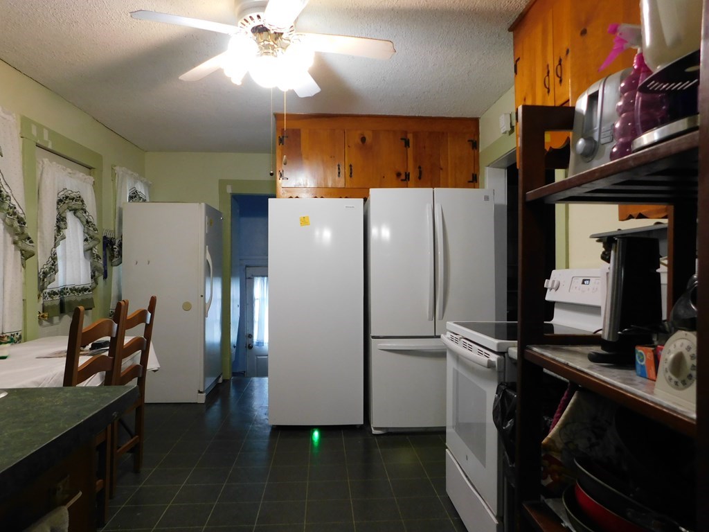 1455 Bay Street Springfield, MA 01109 - Photo 4 of 21 Gallery Image 4