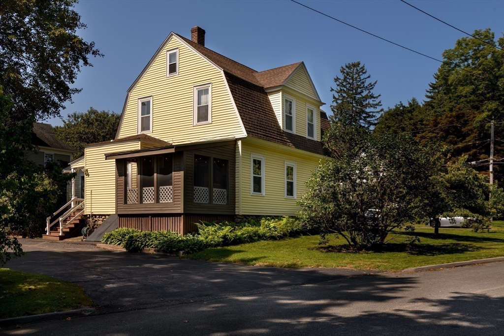 28 Holt Road Holden, MA 01520 - Photo 36 of 42 Gallery Image 36