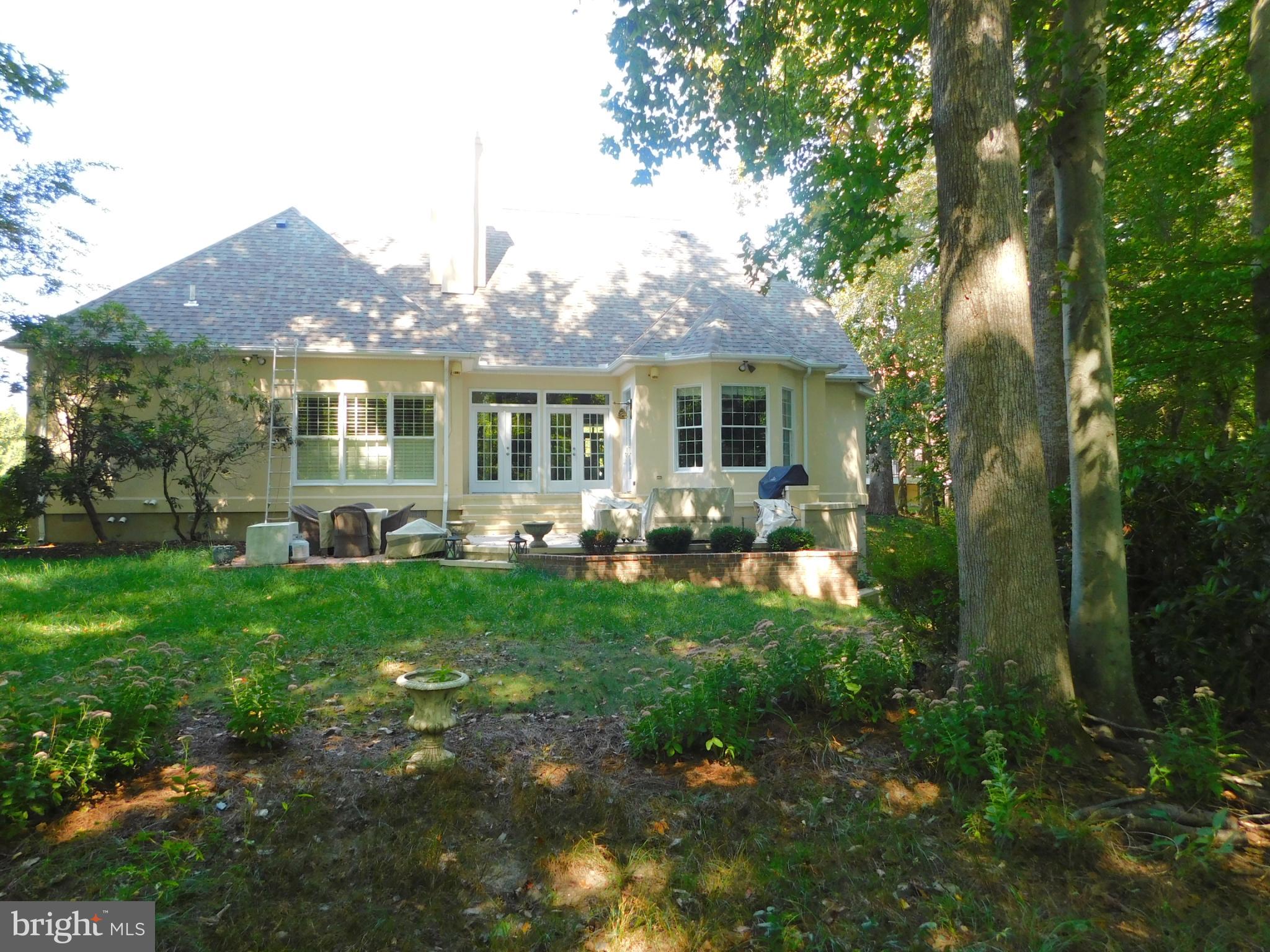 28 Baltray Road Dover, DE 19904 - Photo 64 of 73 a front view of house with yard and green space